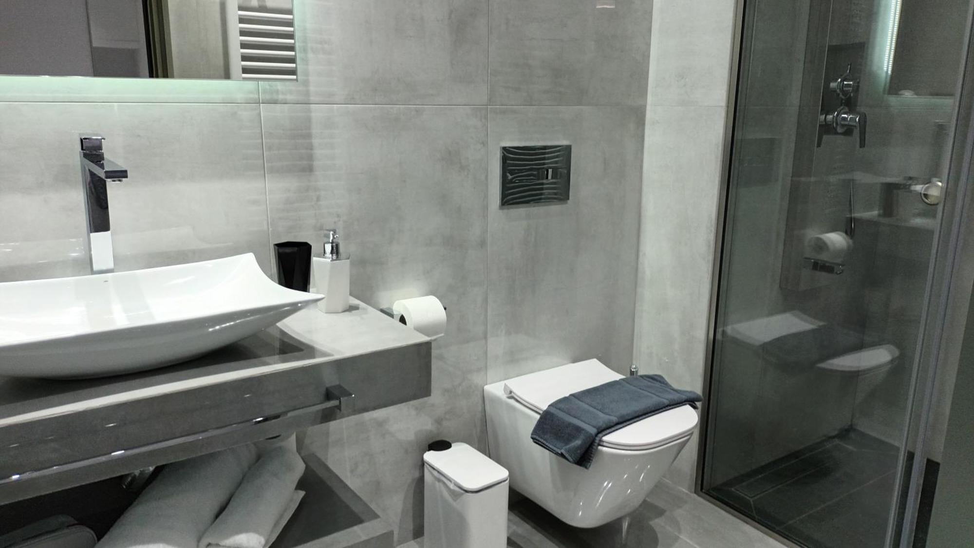 Apartment Km Luxury Downtown